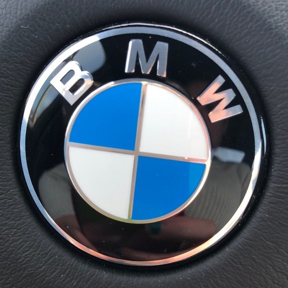 Meet your Posher, Mindy - Picture 1 of 1